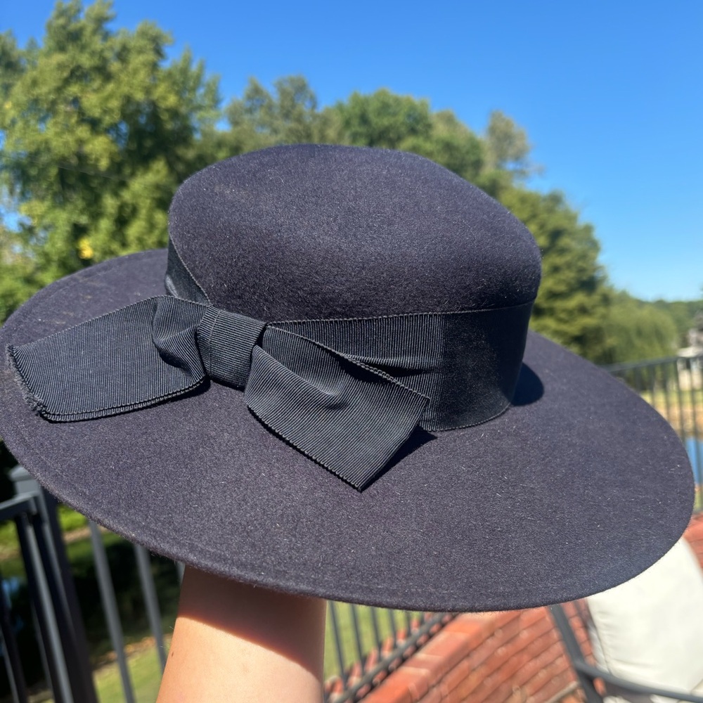 Lady-like modell hat in color Navy Blue